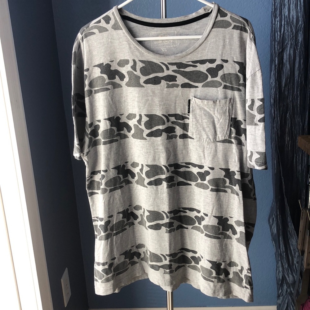 ECKŌ UNLTD. T-shirt•XL